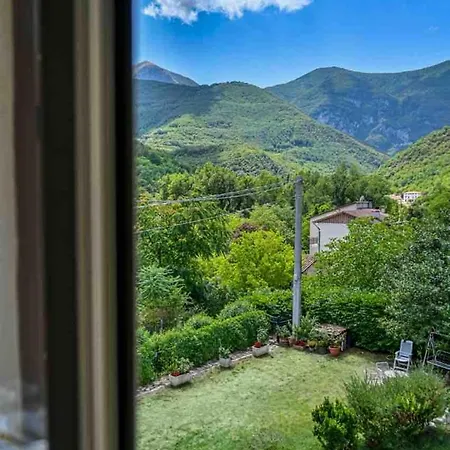 Apartment La Finestra Sul Cucco Pascelupo